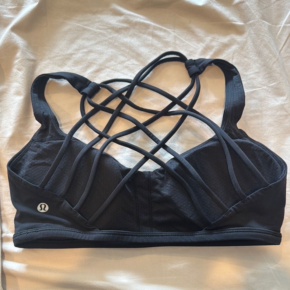 Lululemon Black Strappy Back Sports Bra - Picture 3 of 3
